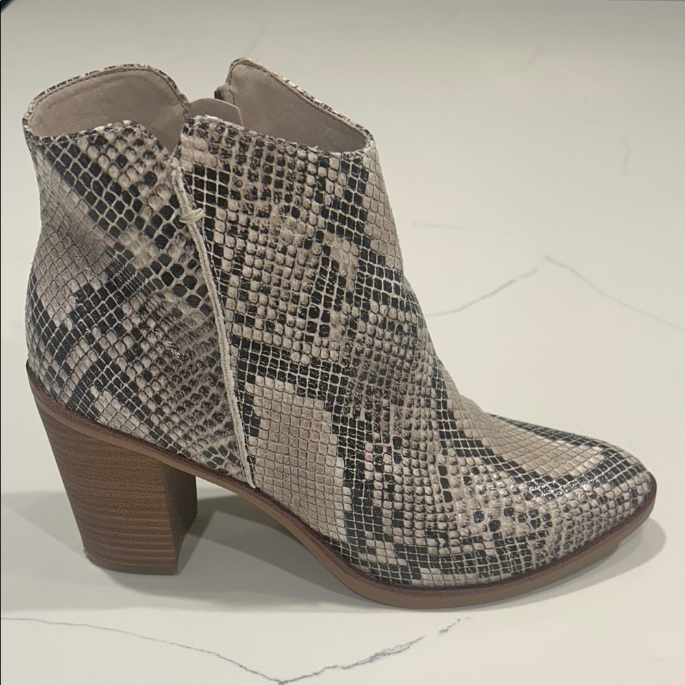 MIA Snakeskin Pattern Ankle Booties - Black and Cream